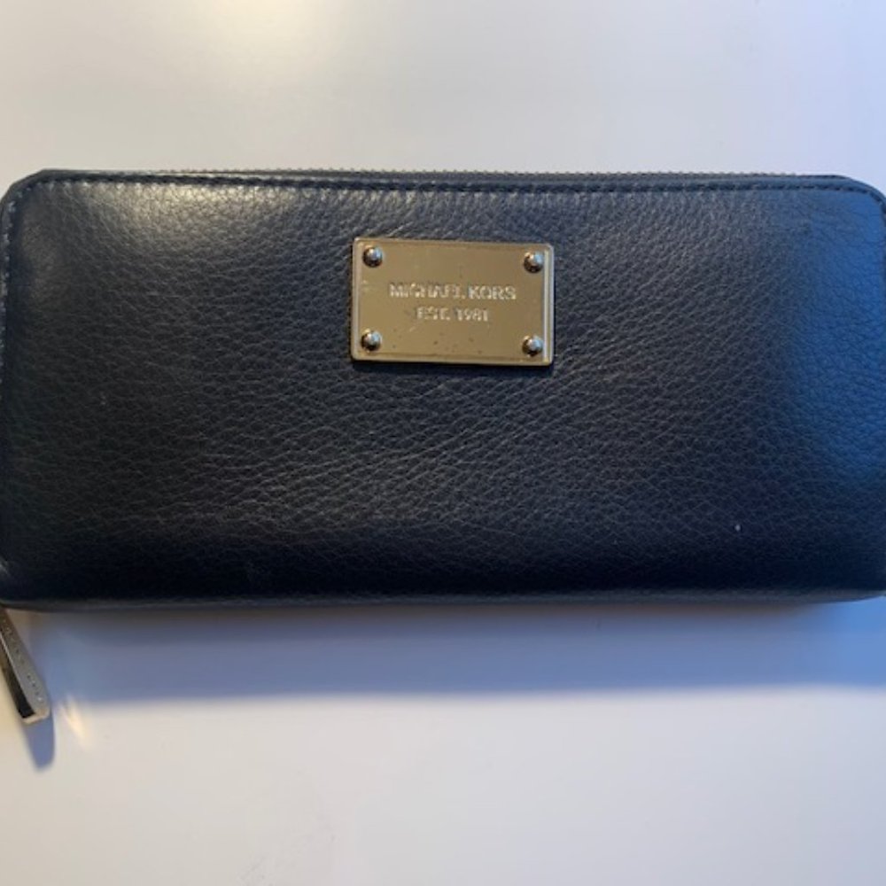 Michael Kors Continental Wallet